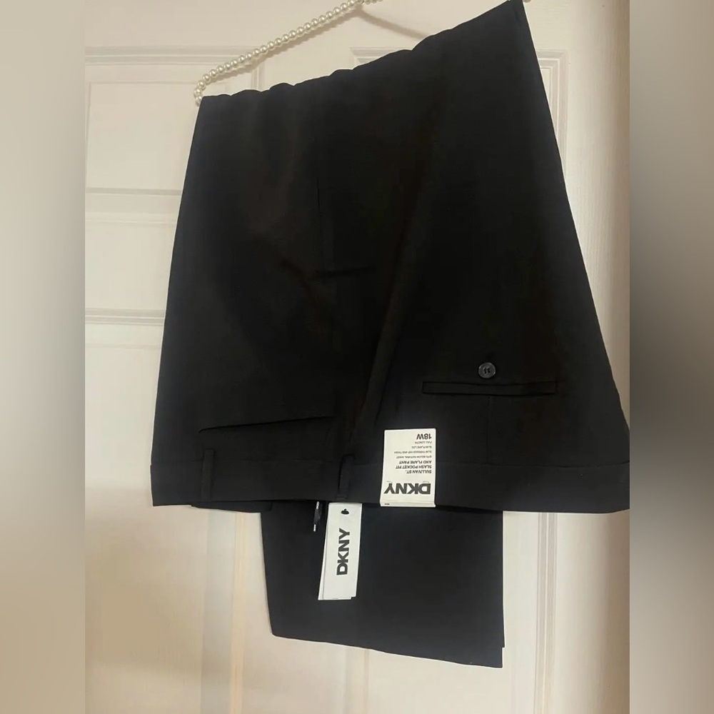 DKNY Sullivan St. Flare Pants in Black